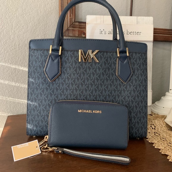 New🦋 Mk large MOTT satchel & wallet navy - Picture 2 of 16